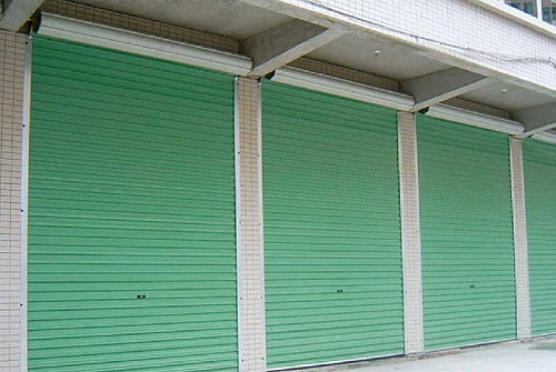 手動型彩鋼卷簾門